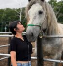 北海道弟子屈町必訪!川湯パーク牧場騎馬體驗,賽馬育成牧場離飯店只要5分鐘車程!